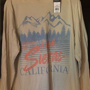 High Sierra Beige and Blue Graphic Long Sleeve Tee Brand New With Tags!!
